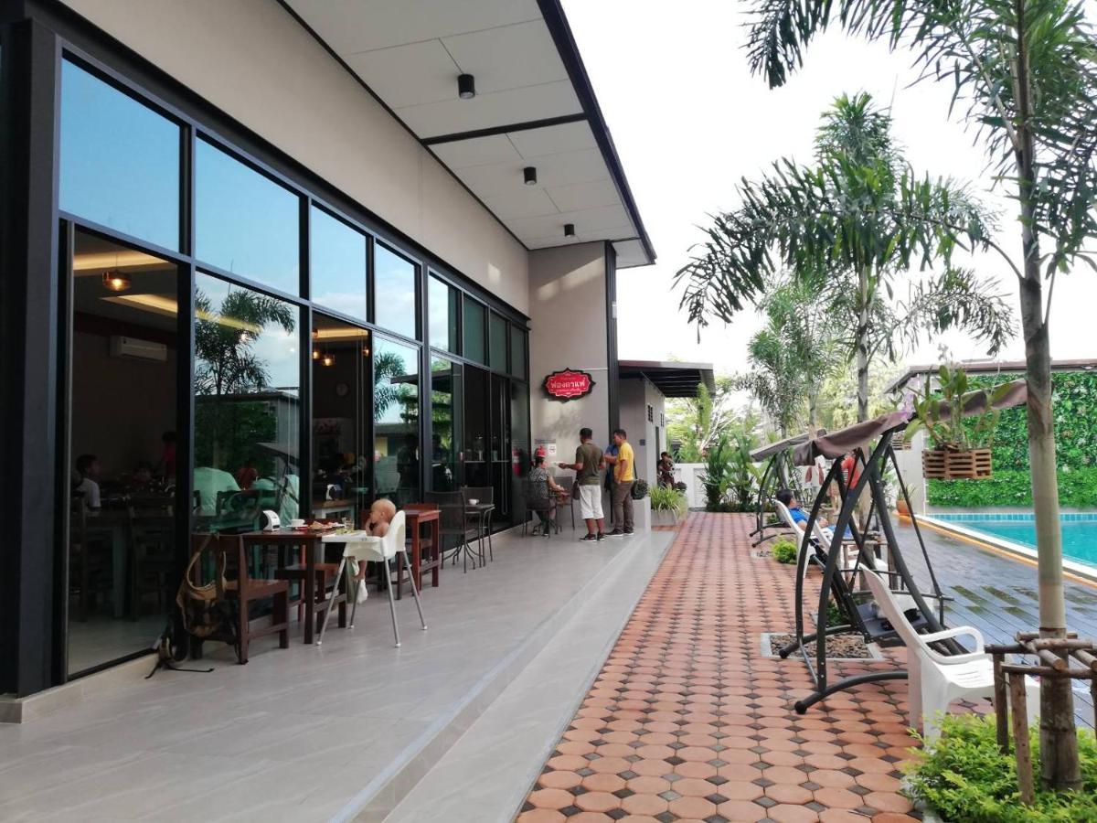 J.P.Grand Hotel Trat Buitenkant foto