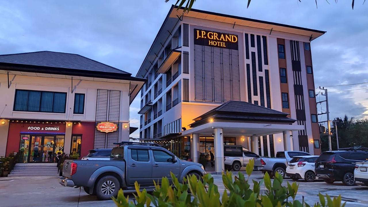 J.P.Grand Hotel Trat Buitenkant foto