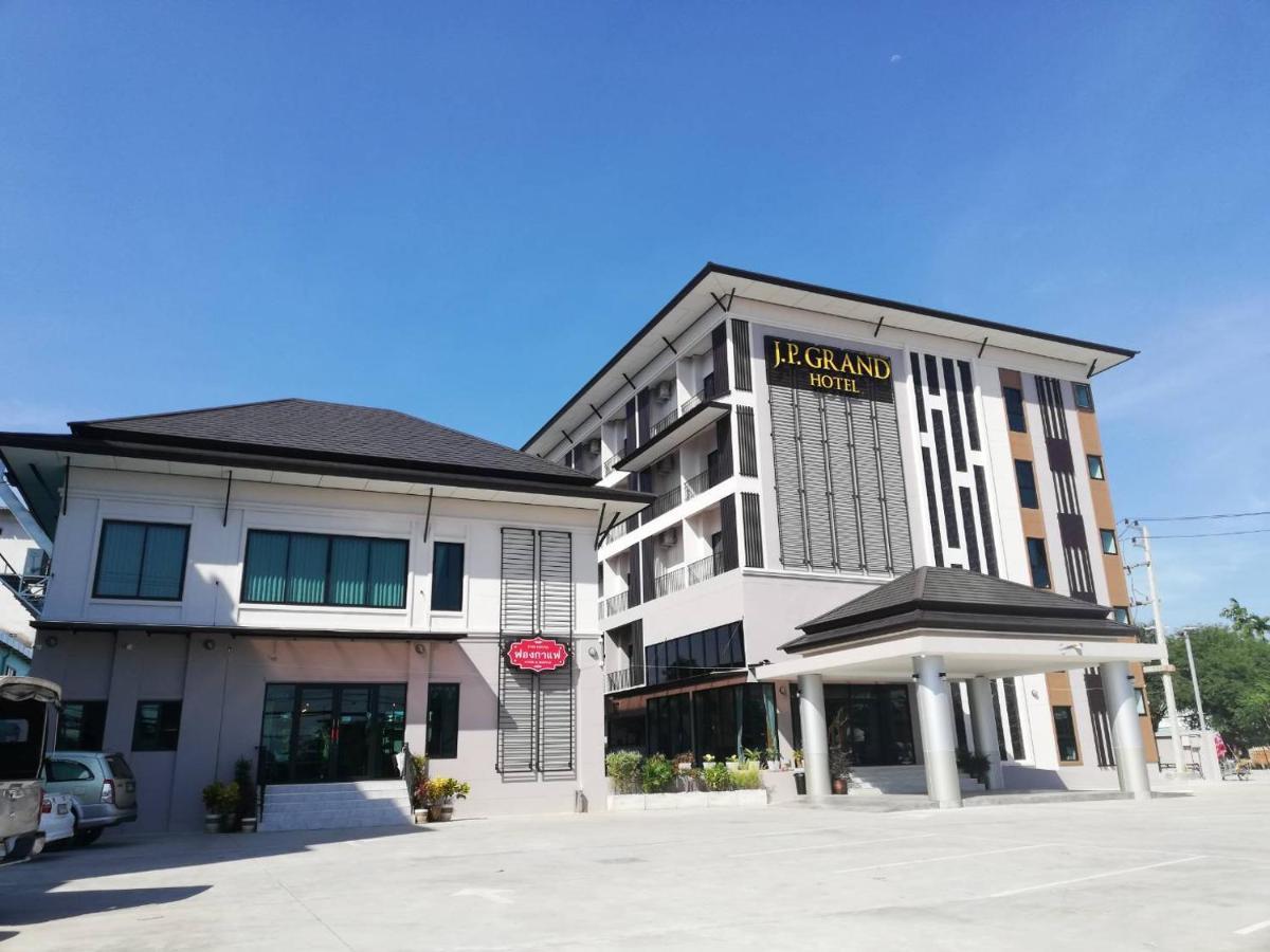 J.P.Grand Hotel Trat Buitenkant foto